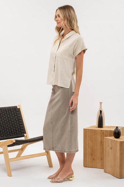 Collared Short Sleeve Shirt in Taupe