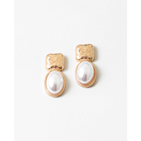 Ada Earrings Pearl