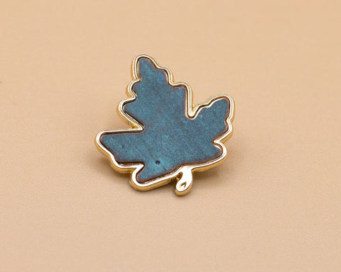 Maple Leaf Brooch Gold