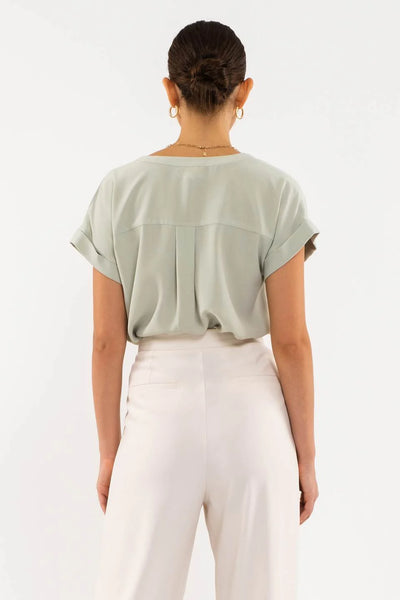 Cuffed Short Sleeve Shirt in Light Olive