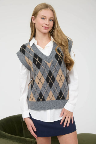 Argyle Pullover Vest in Charcoal Combo