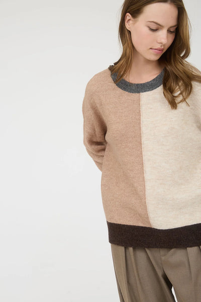 Colourblock Sweater in Beige Combo
