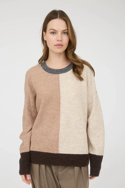 Colourblock Sweater in Beige Combo