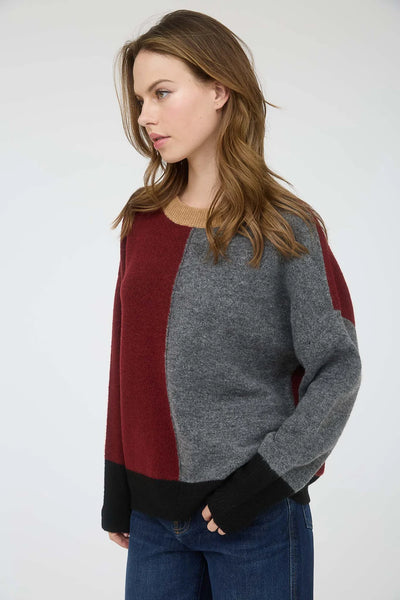 Colourblock Sweater in Wine Combo